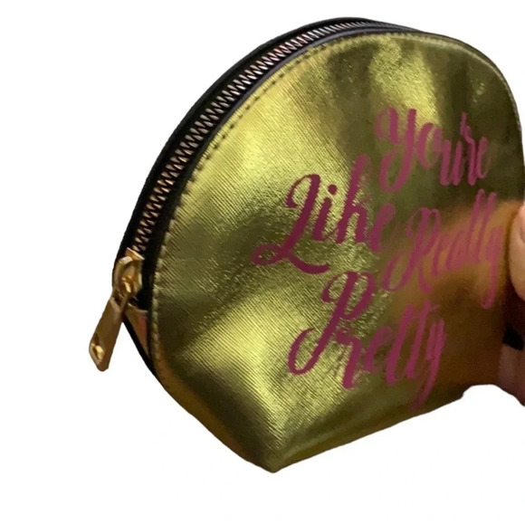 Kensie Mean Girls makeup bag - Picture 2 of 3
